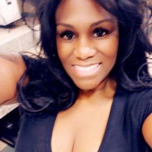 Meet your Posher, Isabella